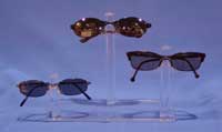 Multi Saddle Eyewear Frame Rest